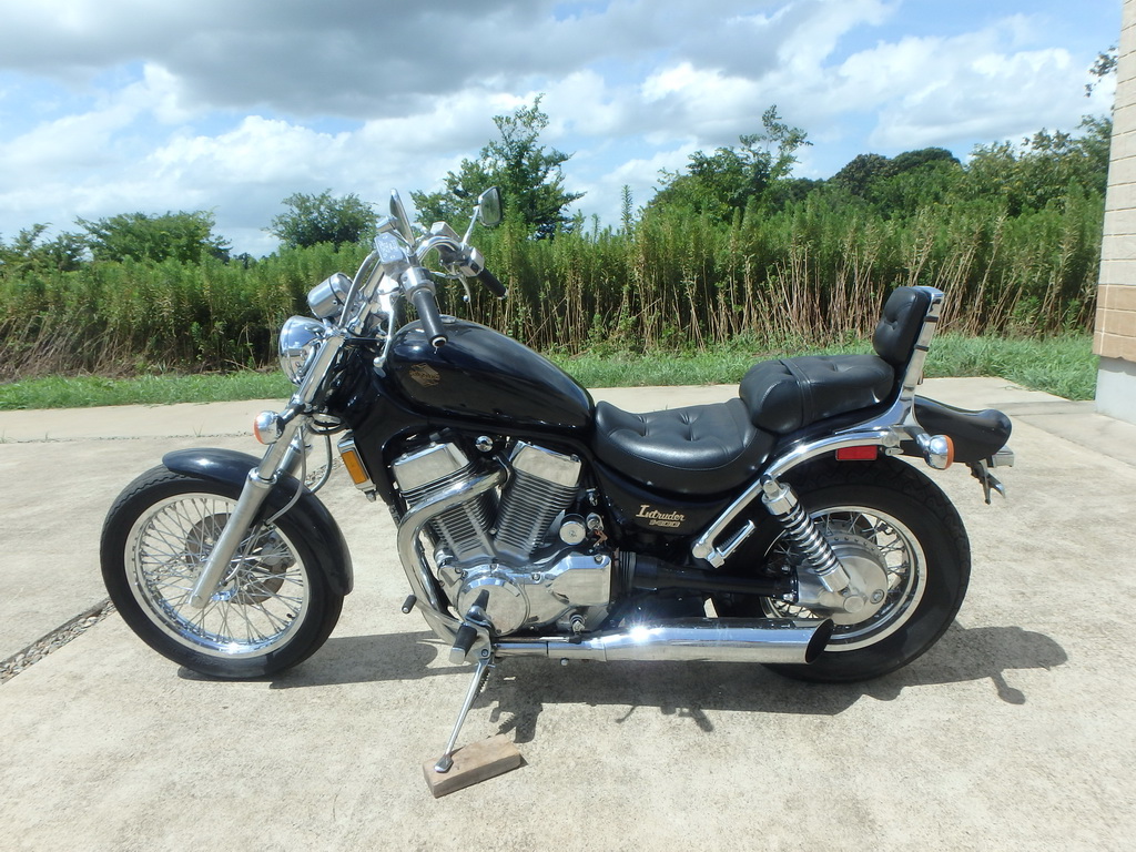 Suzuki Intruder 1400