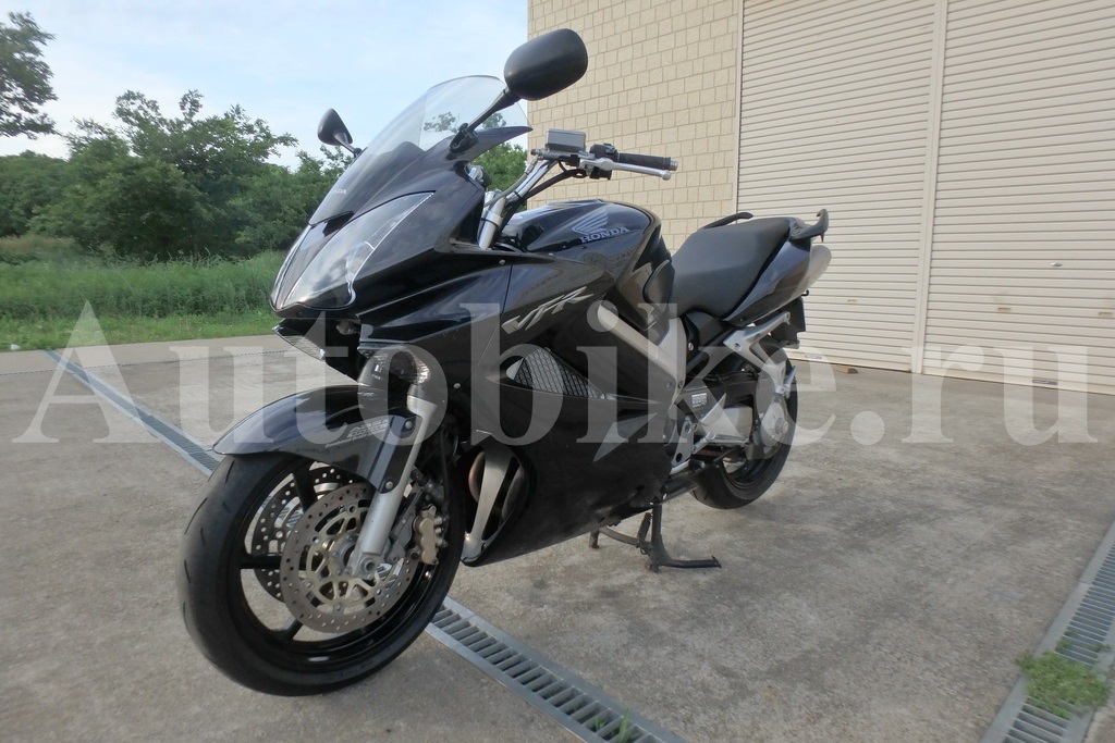 Honda VFR 800 Interceptor Black