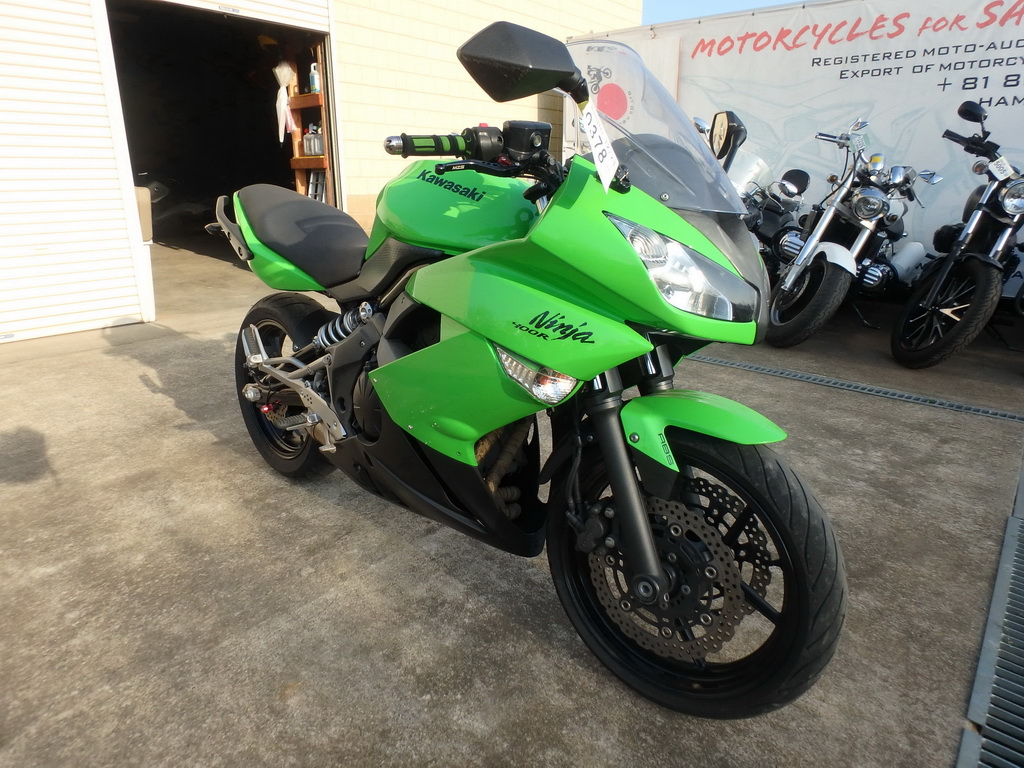 Спортбайк Kawasaki Ninja 400