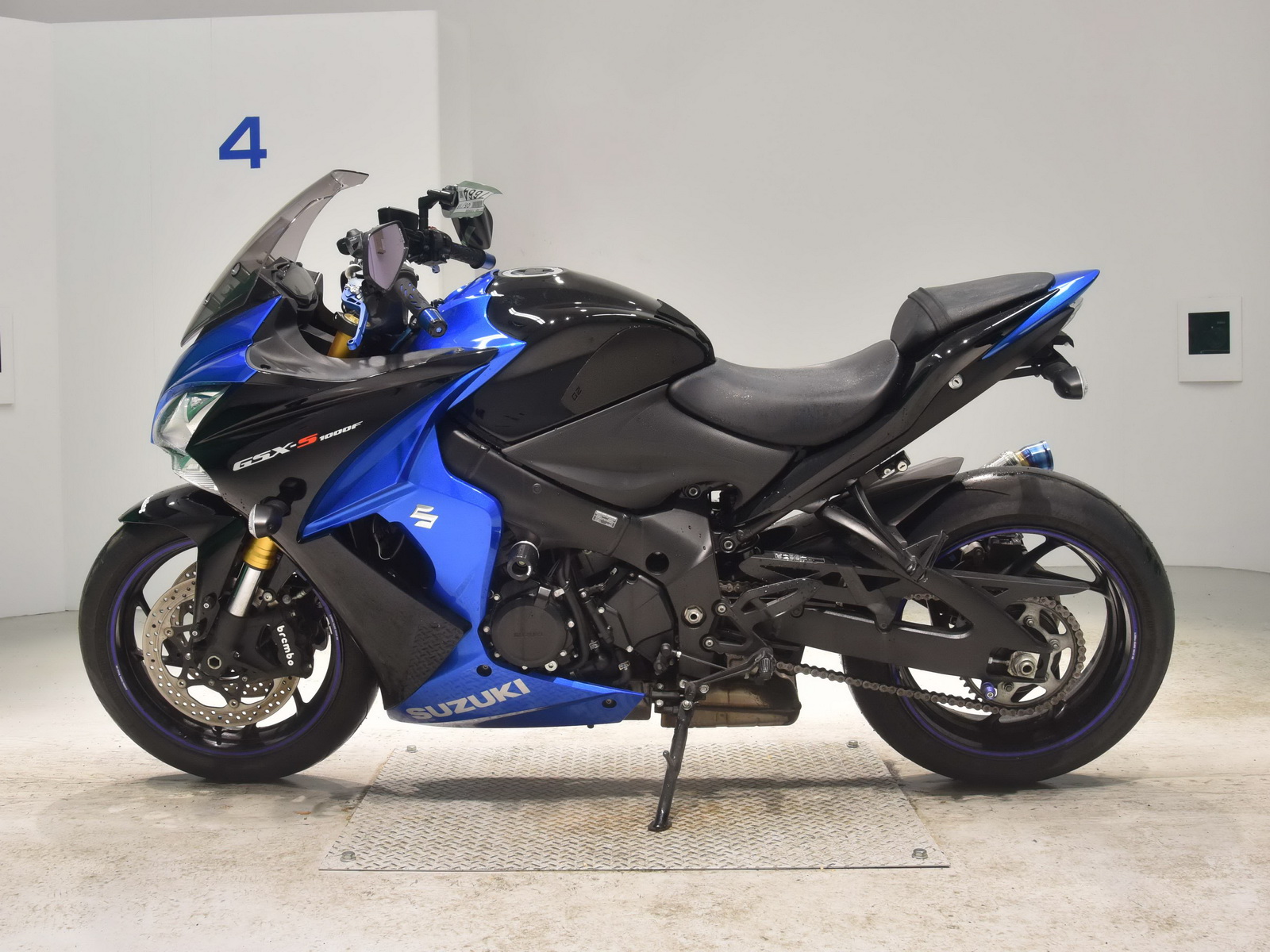 Suzuki GSX s1000f